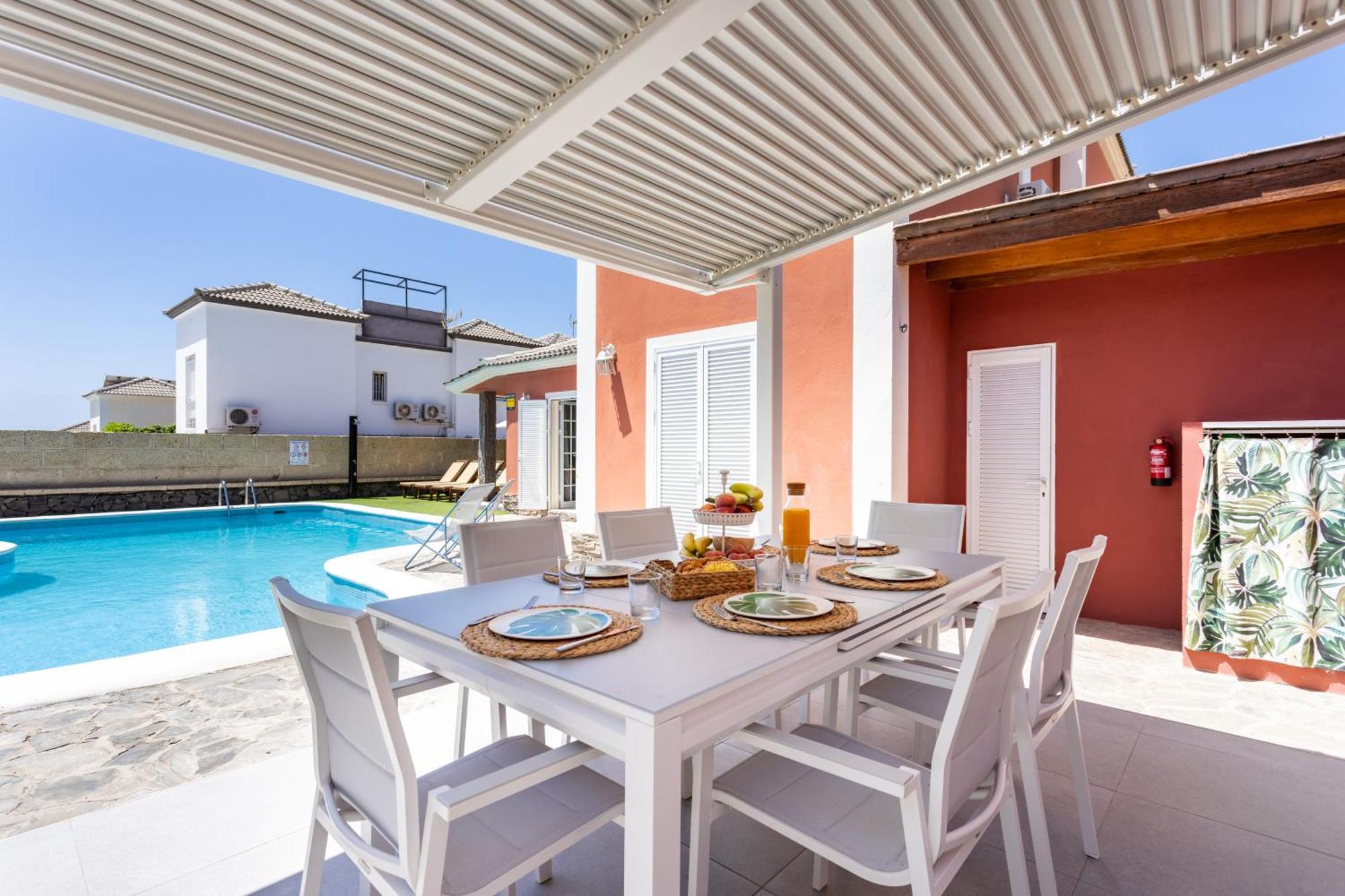 Villa Chloe Costa Adeje Tenerifesummervillas Giant Private Pool 11 Meters Long Exteriör bild